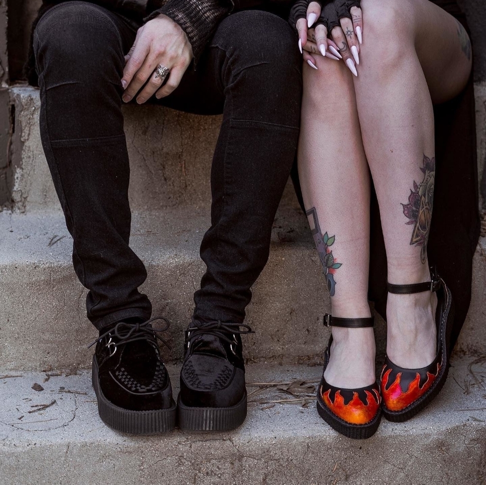 Black Velvet Viva Mondo Creeper
